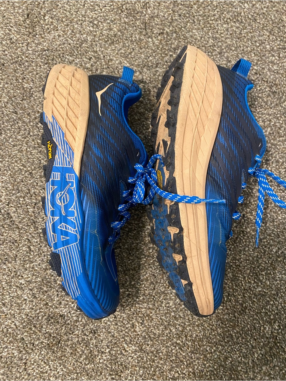HOKA ONE ONE® Women’s Speedgoat 4 Trail Shoe Indigo Bunting + Bleached Apricot 8